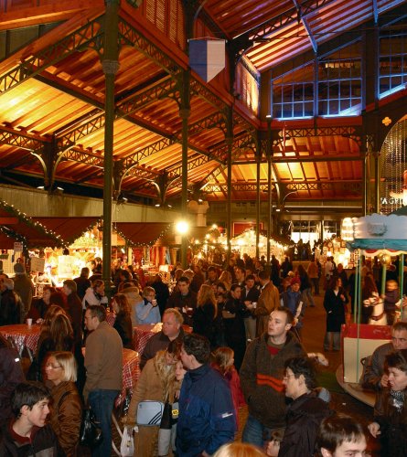 Weihnachtsmarkt - Markthalle