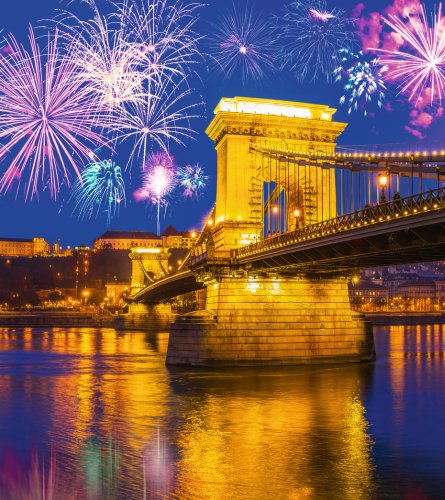 Feuerwerk über Budapest